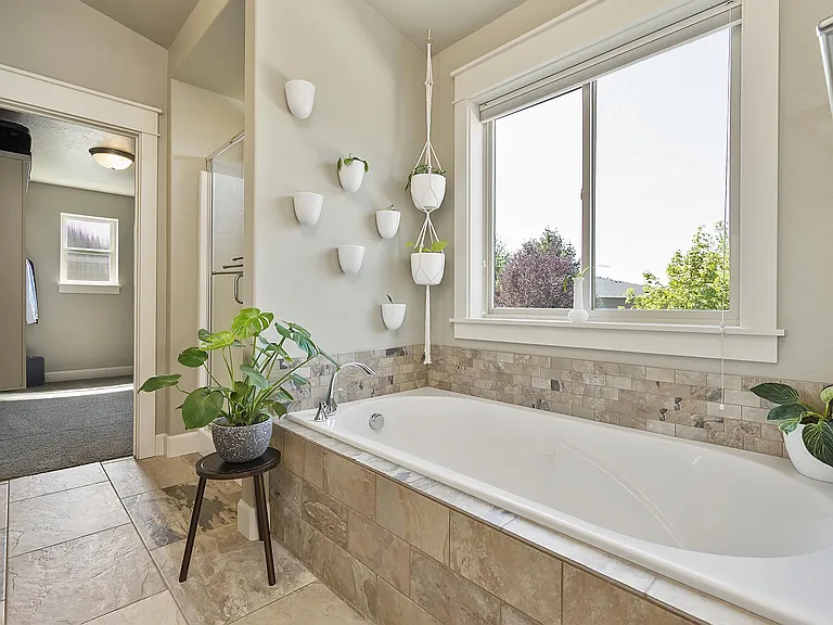 691 W Cagney St — Photo 26