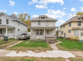 206 Summit Ave, Waterloo, IA 50701