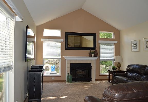 4th image of 1067 Viewpoint Dr