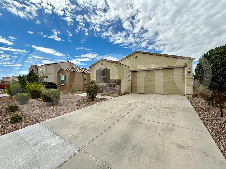 12332 W Belmont Ave — Photo 2