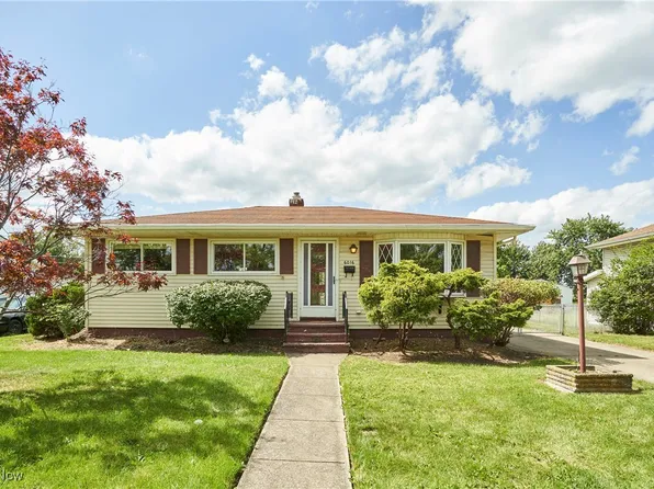 6016 Slater Dr, Brookpark, OH 44142