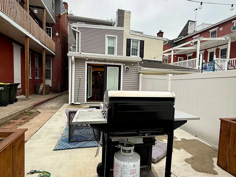 521 Locust St — Photo 25