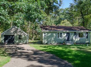 2019 E Bertrand Rd, Niles, MI 49120
