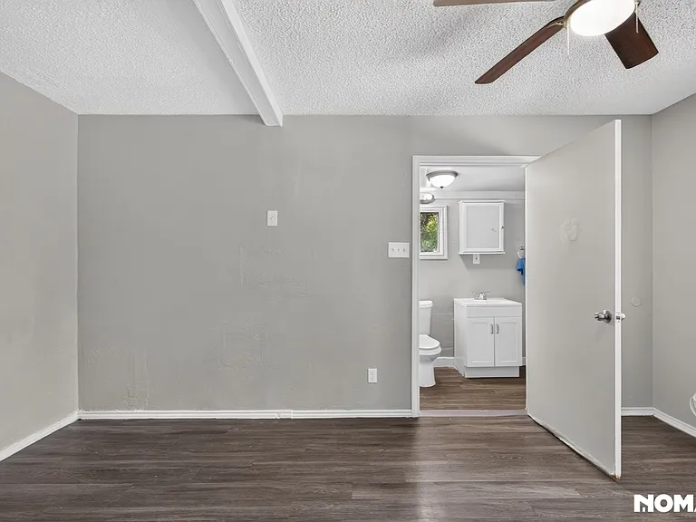 2206 Colima St — Photo 11