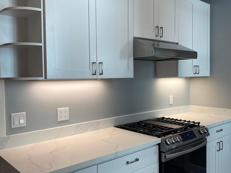 1st image of 3725 California St #1
