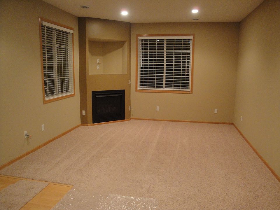 Welcoming Gas Fireplace