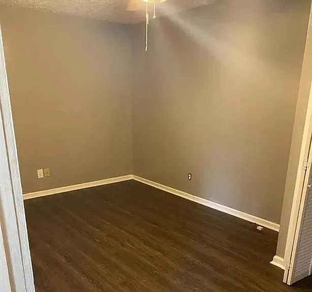 1 bed, 499 sqft, $1,000 — Photo 3