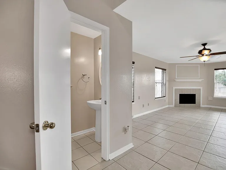 2939 Sailors Moon Dr — Photo 23