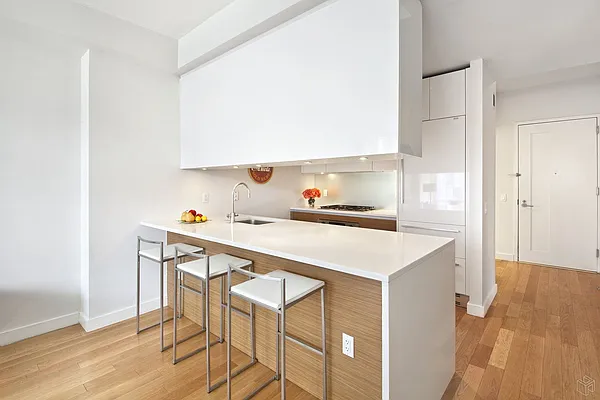 Rented by Halstead Real Estate | media 11