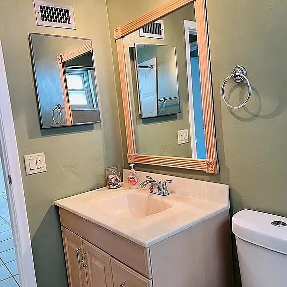 8136 NW 21st Ct — Photo 18