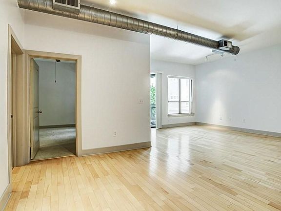 4th image of 1901 Post Oak Blvd APT 2503