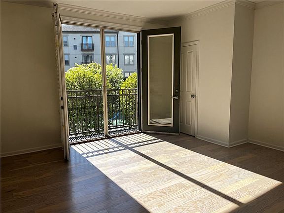 5th image of 1000 Providence Pl APT 216