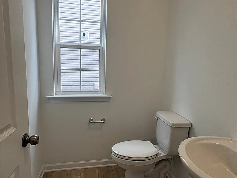 201 McCormick Pl — Photo 4