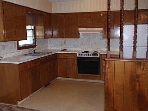 3rd image of 2623 W Waugh St