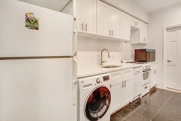 Rented by Creed Realty Group | media 10