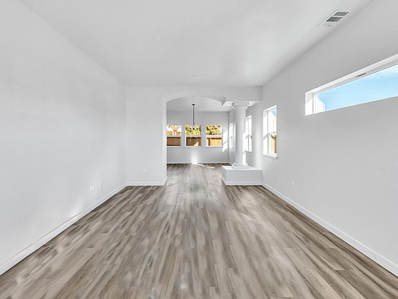 3rd image of 34 Lake House Ct