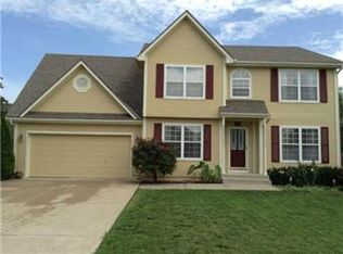 111 NE Red Bridge Ct, Blue Springs, MO 64014