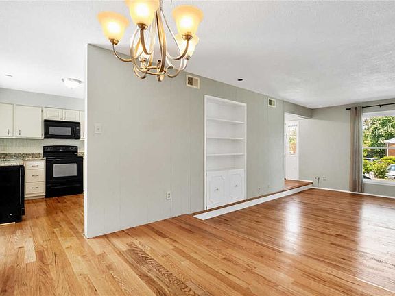 5th image of 13434 Manorlac Dr