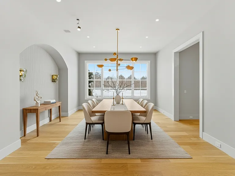 120 Halsey Ln — Photo 13