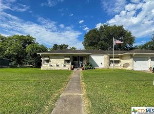 310 Maple St, Yoakum, TX 77995