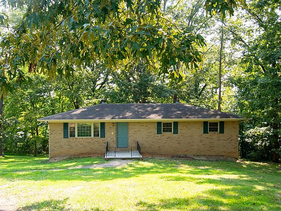 2nd image of 178 Belleview Dr SE