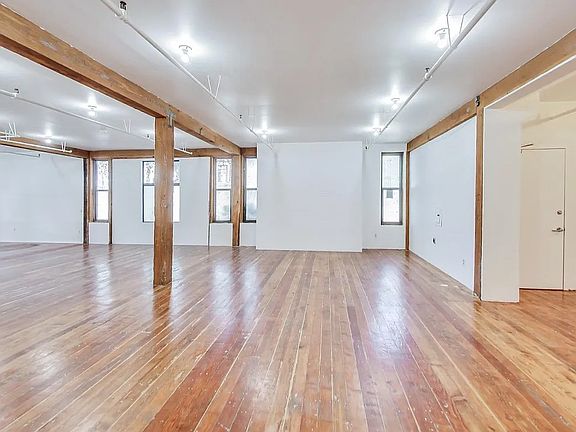 5th image of 2889 Ford St APT 10