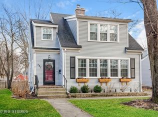 727 Richards St, Geneva, IL 60134