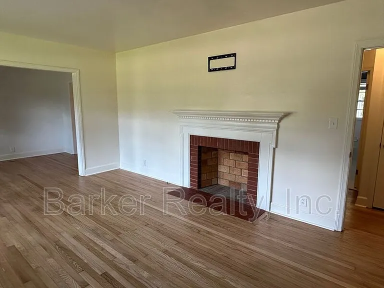 5726 Fayetteville Rd — Photo 19
