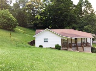 96 Eric Dr, Charleston, WV 25312