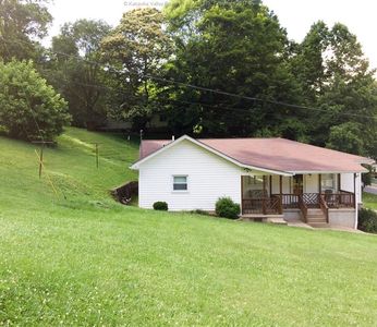 96 Eric Dr, Charleston, WV, 25312