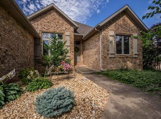 3349 S Catalina Ct, Springfield, MO 65804