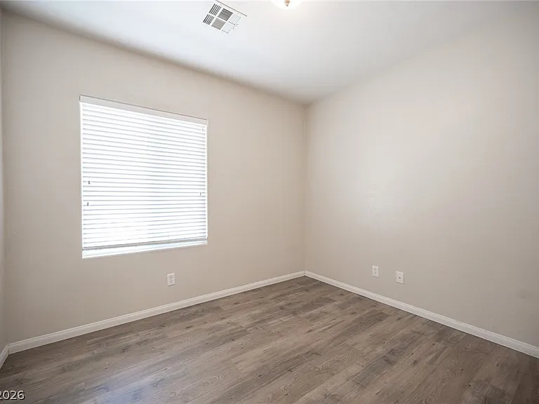 10474 Howling Coyote Ave — Photo 36