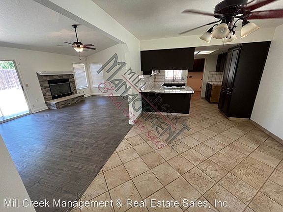 2nd image of 1824 E Parker Ct