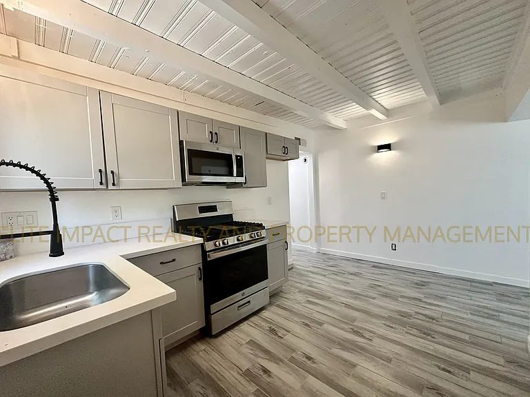 1012 N Grande Ave #1 — Photo 18