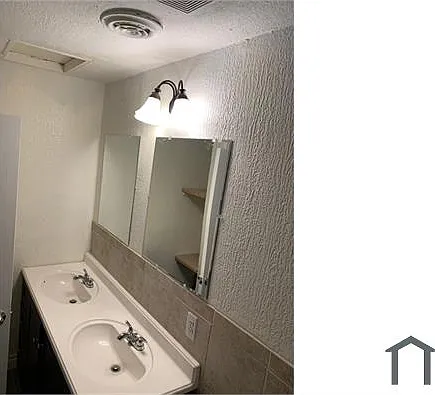 2701 NW 21st St — Photo 22