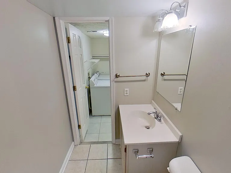 5911 Herring Ct — Photo 35