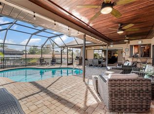 1722 SE 9th Ter, Cape Coral, FL 33990