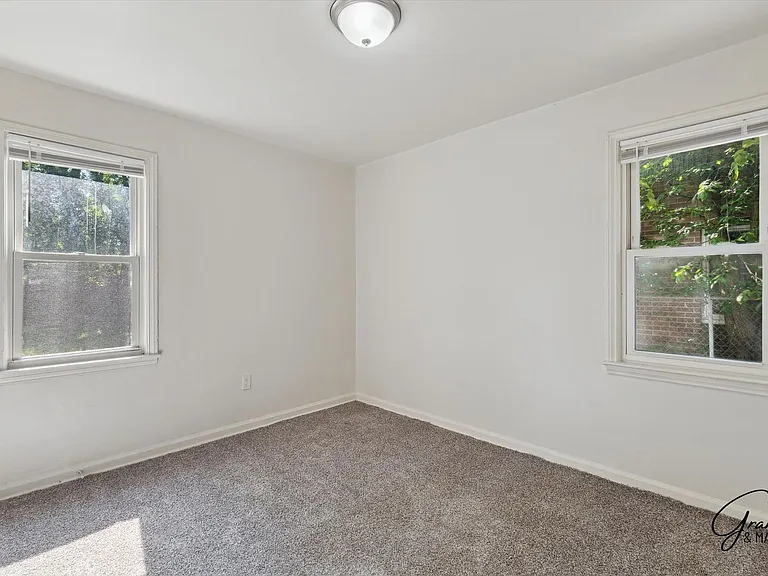 9108 Archdale St — Photo 16