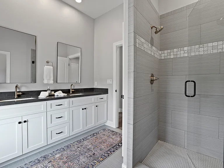 9403 E Jahant Rd — Photo 15