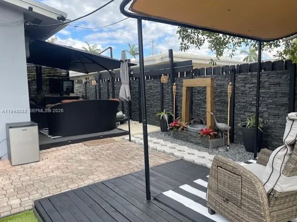 5821 NE 18th Ave, Fort Lauderdale, FL 33334