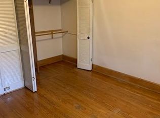 1924 Green St, Racine, WI 53402