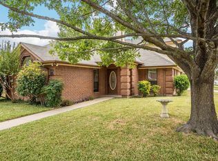 5300 Tartan Cir, Denton, TX 76208
