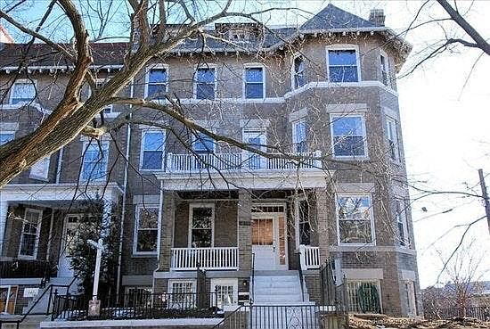 A welcoming house!