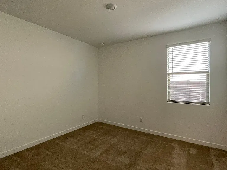 1641 W La Mirada Dr — Photo 8