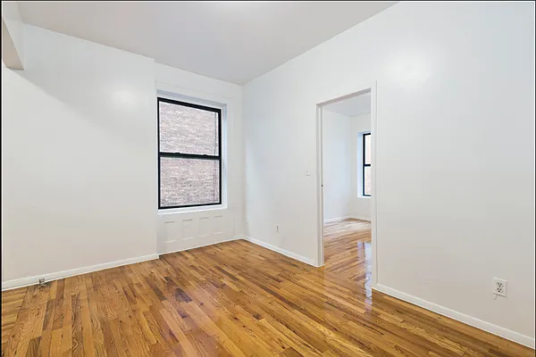 Rented by Compass | media 14