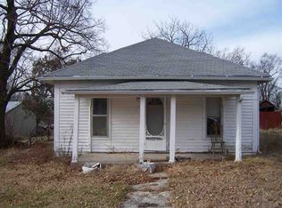 315 N Broadway St, Riley, KS 66531