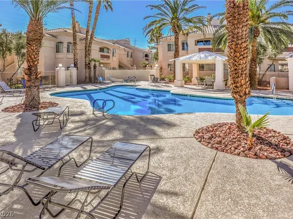 7400 W Flamingo Rd APT 2051, Spring Valley, NV 89147