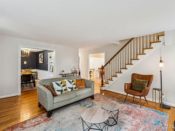 5th image of 703 Edwin Ave