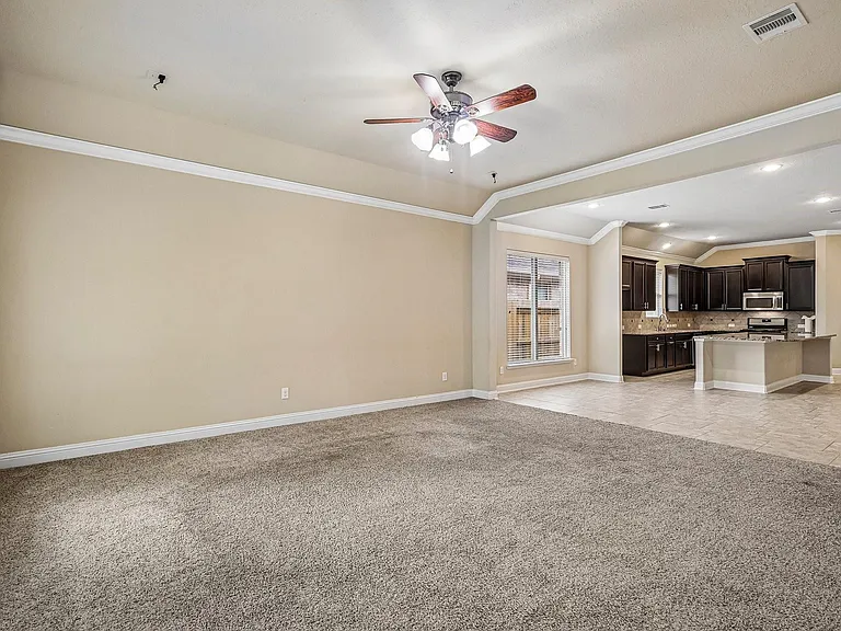 4850 Palomar Ln — Photo 12
