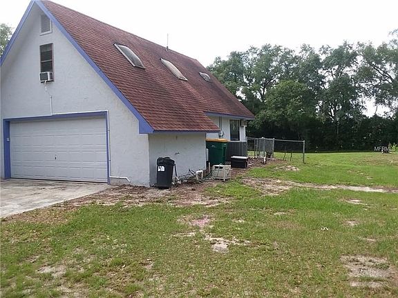 3rd image of 2840 Nicole Ave